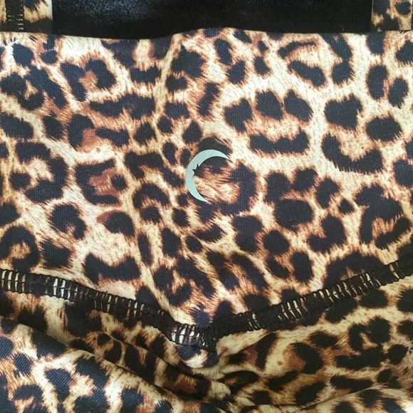 ZYIA ACTIVE Workout Wear Cinched Booty Leggings Pants - Picture 9 of 10